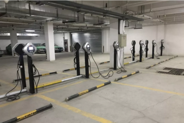 青海西宁再建千台充电桩 加速布局新能源汽车基础设施